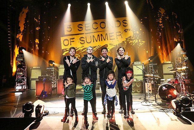 ara_p51's tweet photo. @5SOS @YouTube 
@5SOS 
5SOS is Great!!😍
Forever Memories!!✨
Japan🎌🍣 #minisos https://t.co/WqsFFB6HuM