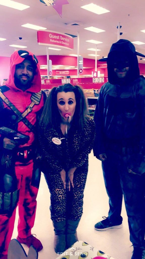 Yeah_ItsIvy's tweet photo. Spooktacular Event Id Say went well ....Amazing Halloween Spirit At T1526, Love my Team/Peers @britmiles_xo @jaredcardenTGT @YuriAmbriz3 https://t.co/bwBBYNAzly