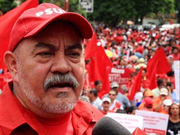 Darío Vivas denunció que la oposición prepara las condiciones para acabar con la democracia en el país goo.gl/EGiKjC