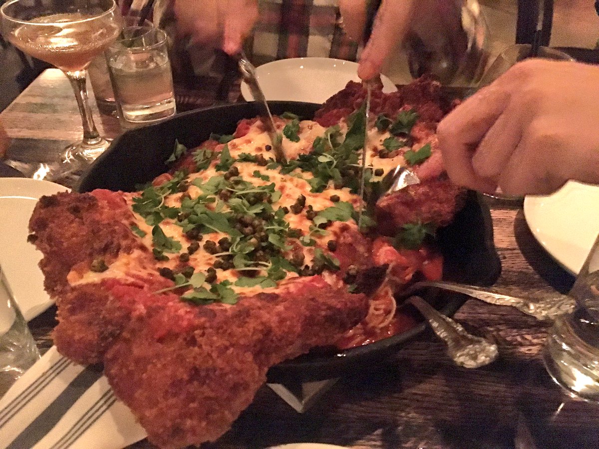 Forever in love with <a href="/CharlatanChgo/">CharlatanChicago</a>. Chicken parm for the table!