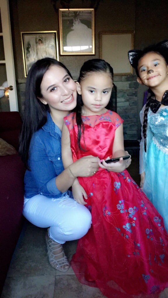 lovelexiss's tweet photo. Love my job, birthday parties and all! Happy birthday to my sweet girl ๐ #bloomingwithautism #sherocksthespectrum https://t.co/KpuR8gAlA2