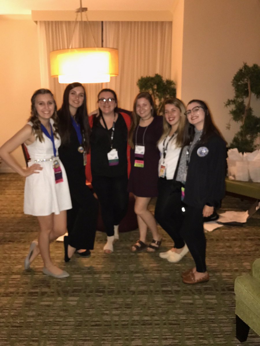 laauuraasshleyy's tweet photo. #vta2016 with my favorite people 💜@megangrass17 @smiley_savvy @McCownEmily @Idkyork https://t.co/wlT3FUKRUE