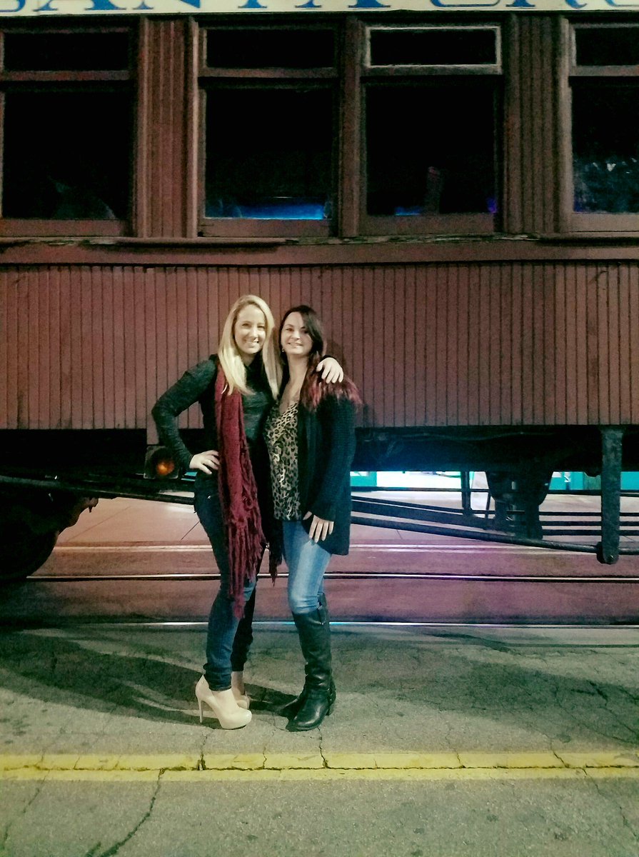 LindsayDogey's tweet photo. Santa Cruz Chamber of Commerce Mixer October 26th, 2016. @LindsayDogey @beckareynolds7 @M1SDohse https://t.co/QyOG7RRlXo