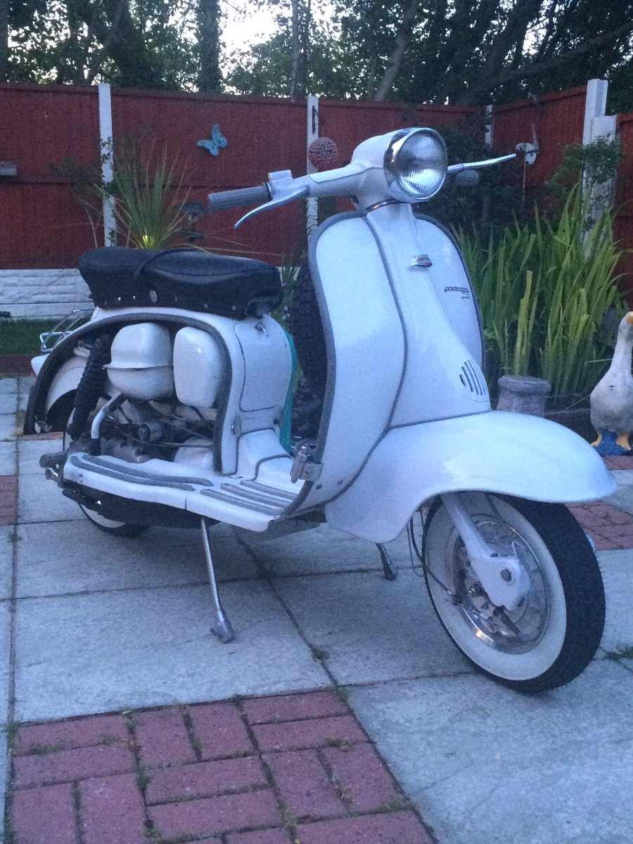 SRideouts's tweet photo. Play time #lambretta LI125 series 2 https://t.co/WfPiupoIPA