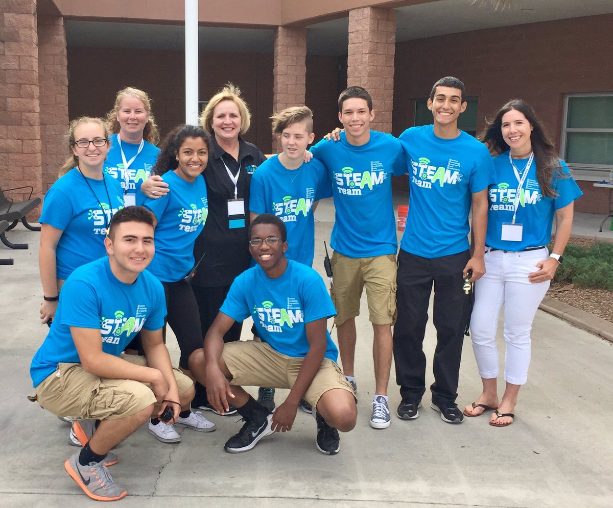 #CCPSSteam High school  students were inspiring to our middle and elementary kids.... thanks for helping!!!