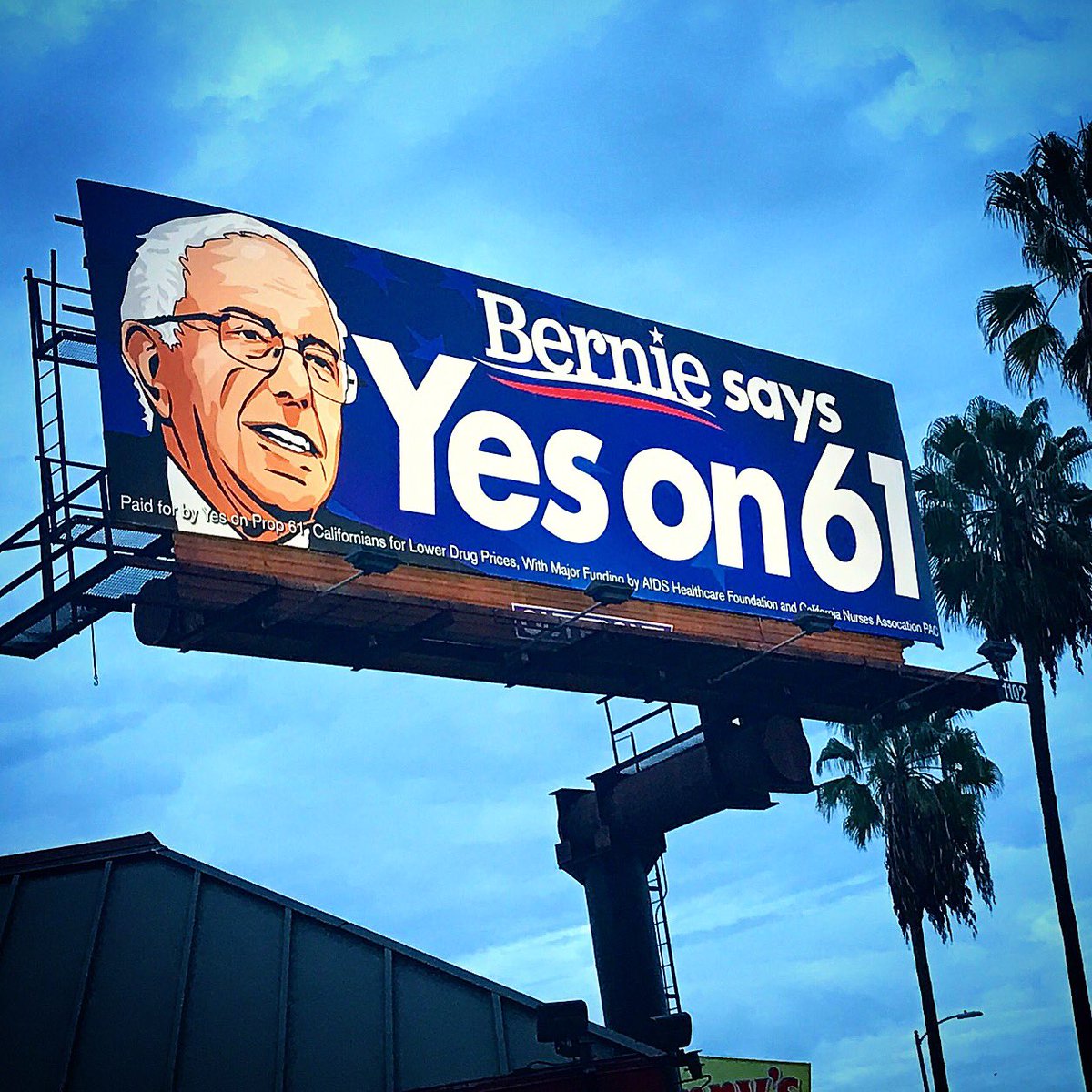 studiodecarlos's tweet photo. In #LA #BernieSanders Say #YES on #Proposition61. The Drug Price Standards Initiative, will be on the November 8, #ballot in #California! https://t.co/ry2L5O4fdl