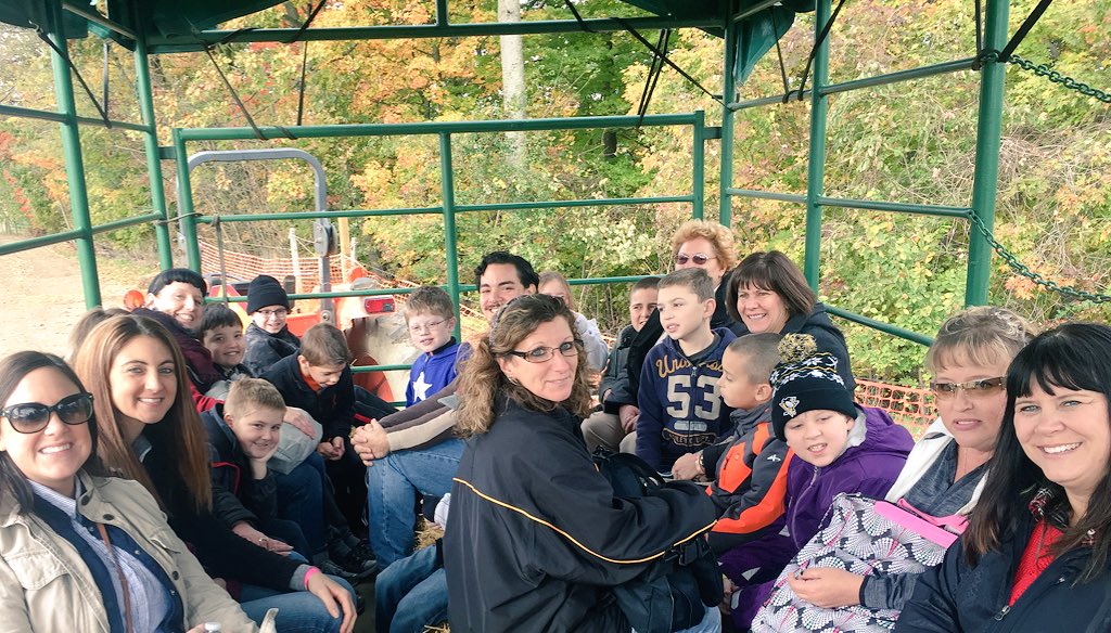 laura_showman's tweet photo. It was a beautiful day at the patch 🍂🍁🍃 @MontourSD @jasonburikmsd #montourproud https://t.co/vc2CUg0Wop