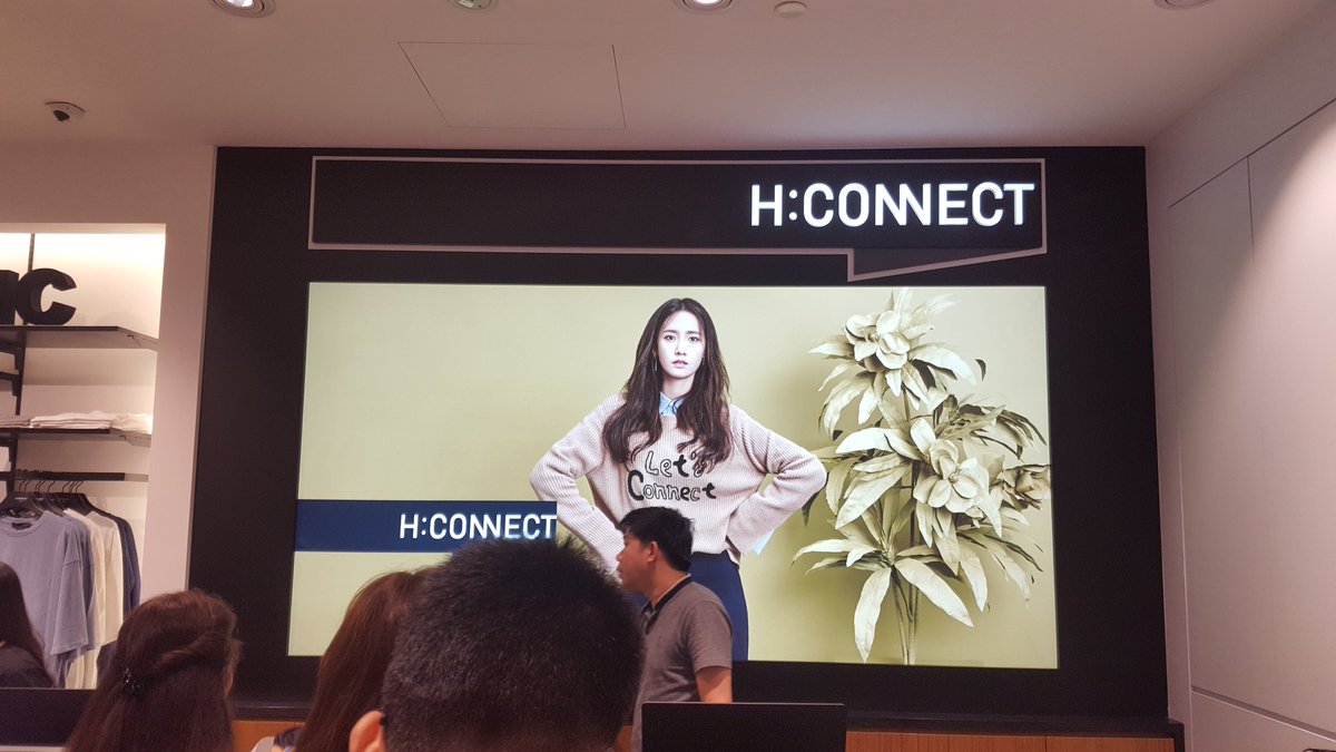 [OTHER][27-07-2015]YoonA trở thành người mẫu mới cho dòng thời trang "H:CONNECT" - Page 6 Cv0-KHZUIAAQIqi