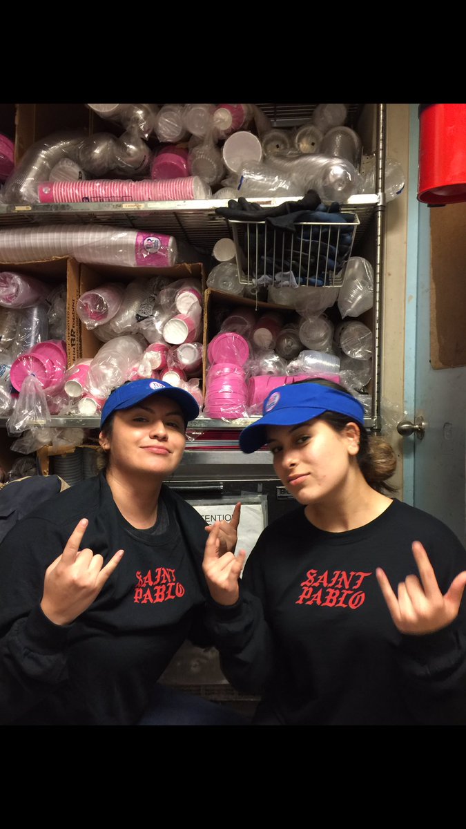 mairakareli's tweet photo. When you bring @hyphynats something from the drake concert and she brings you something from the Kanye one ๐ข#somesoft https://t.co/6xRq2vha0k