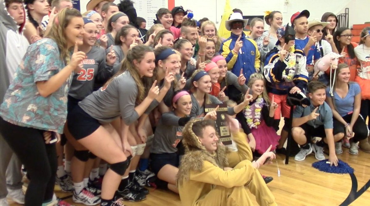 Channel1450com's tweet photo. New Berlin tops Pawnee on Vignos' ace in the third set to hoist regional crown https://t.co/lxnknUBJcY https://t.co/mg8T6xBUVz
