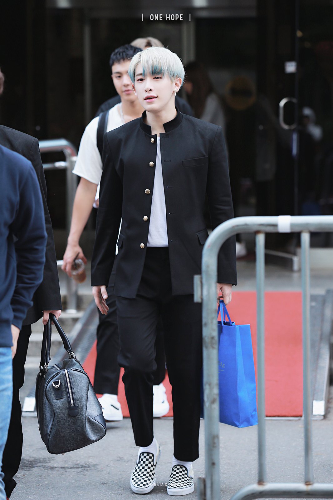 Cv06WbbVMAANK36.jpg:large