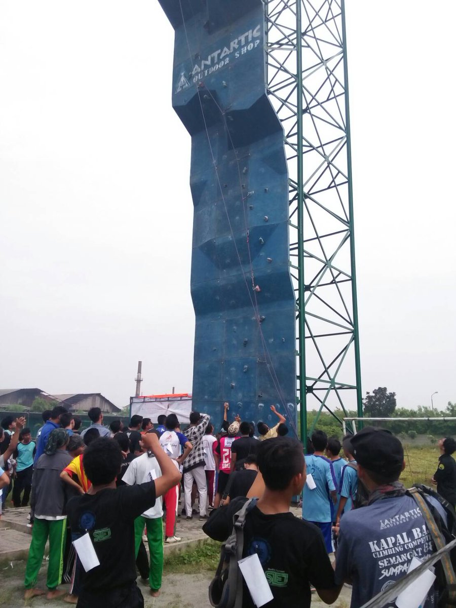 Jumat, 28/10/2016 Kapal Baja Climbing Competition resmi dimulai. Selamat bertanding &amp; junjung tinggi sportifitas