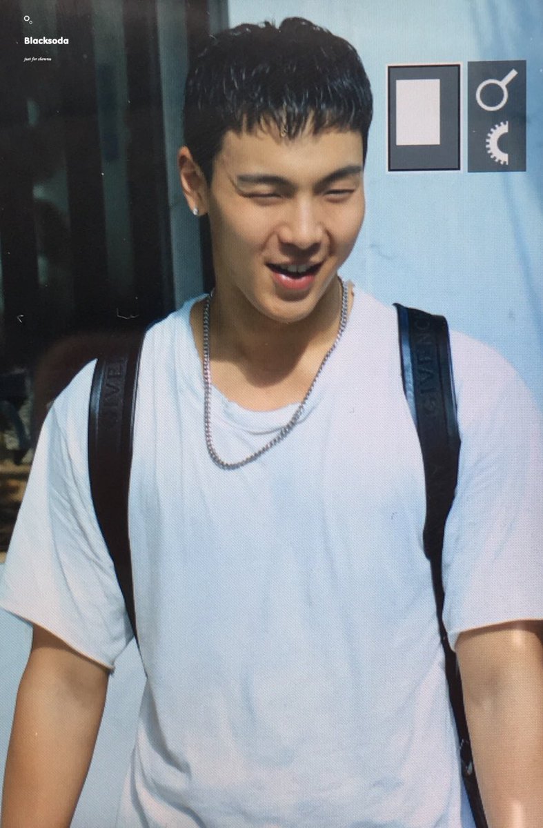 오늘자 학원물 느낌 나는 몬스타엑스 교복 착장 | 인스티즈