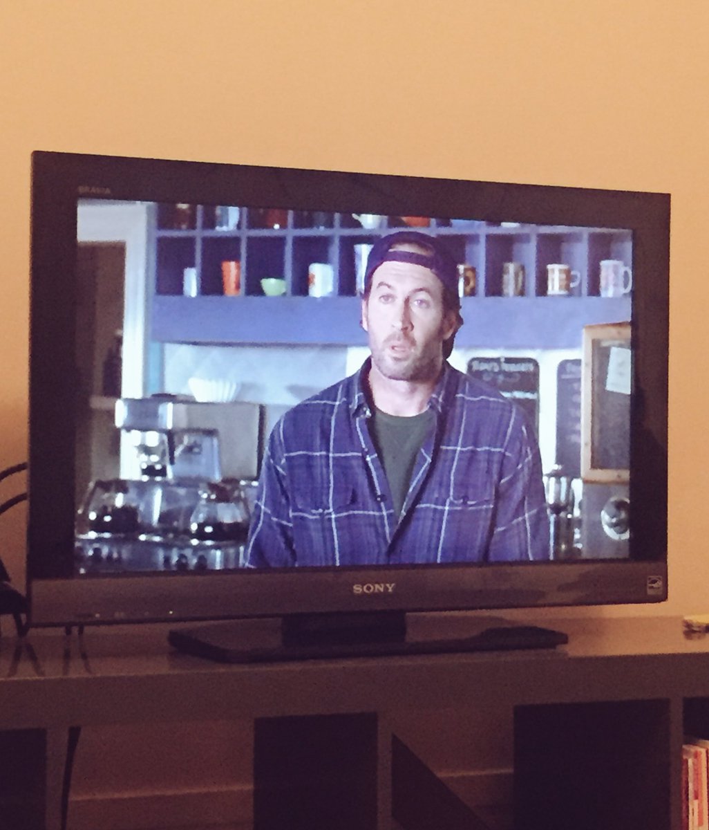 therealcharu's tweet photo. "Never plan for anything more than 2 days in advance" #lukeisms #gilmoregirls #countdown https://t.co/XdX6U1L0dT