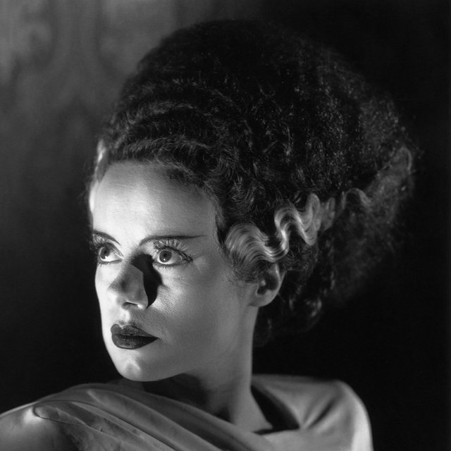 Emma_LGH's tweet image. Remembering the birthday of Elsa Lanchester (Oct 28, 1902 – Dec 26, 1986), pictured as the Monster's Mate in 'Bride of Frankenstein' (1935).