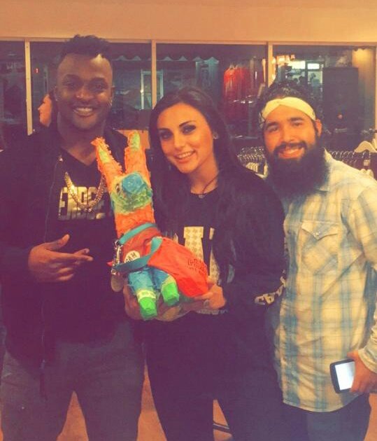 bubbleguytxst's tweet photo. #TBThursday me and @BigNeechi it's going down tonight #TXHalloweenBash https://t.co/fQ8I8p5X1i