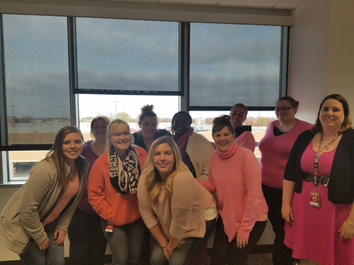 TarynNeeser's tweet photo. My team is Pink for a Cause today! Thank you ladies! 👜🌸 https://t.co/MuTUVlhPh7