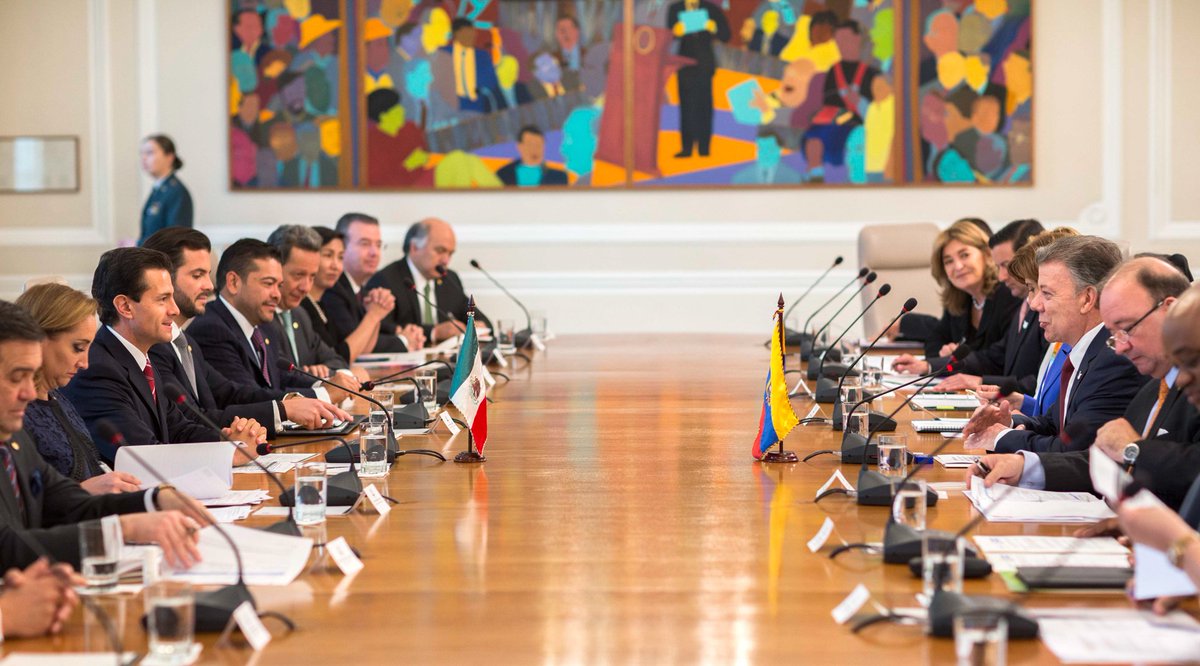 RAN_Nacional's tweet photo. Representando a @Rosario_Robles_, Froylán Hdz. atestiguó firma convenio de cooperación técnica para regularización de propiedad de la tierra https://t.co/PFH24rNCyG