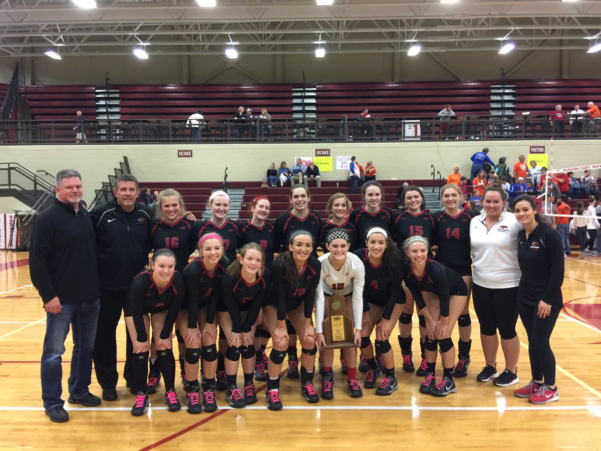 MCVBMustangs's tweet photo. YIUR REGION 1 CHAMPS FOR THE FOURTH STRAIGHT YEAR!!!! 🏆#prideandtraditionstarthere #MCVB2016 https://t.co/lkbN20W144