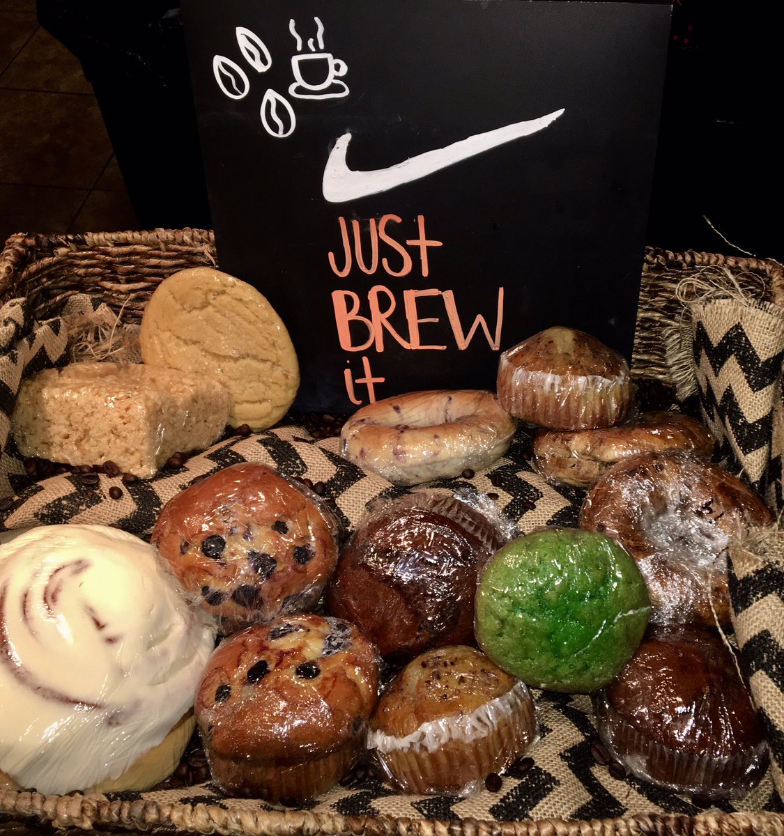 CapriCafe907's tweet photo. Visit Megan and Sarah tomorrow and see their cute halloween costumes! Grab a bite to eat from Illusions bakery while you're here 😋 https://t.co/H65uF8YfLW