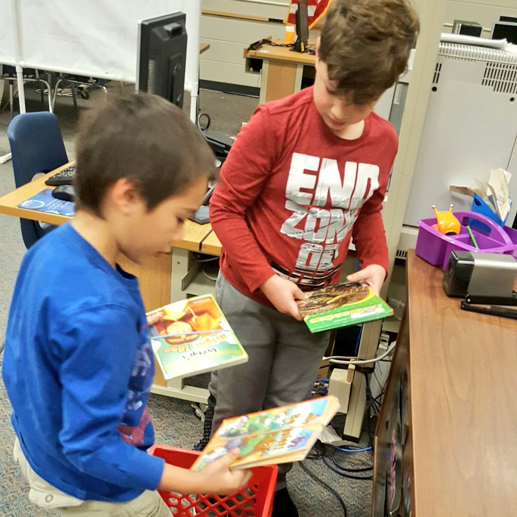 ststingers's tweet image. 1st grade teamwork at the book drop today! #mightycardinals
