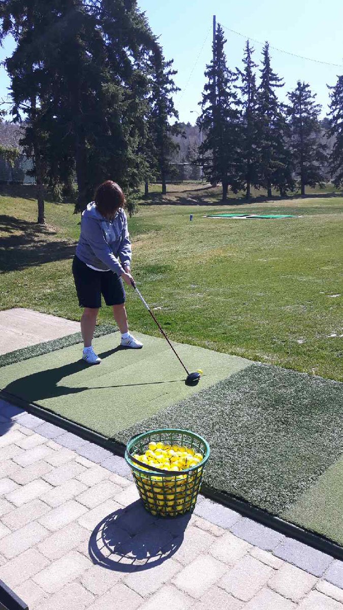 JoetteF's tweet image. Guess who was practicing @RoyalMayfair today?! #YEGgolf #1members #notreallytoday #april #lol