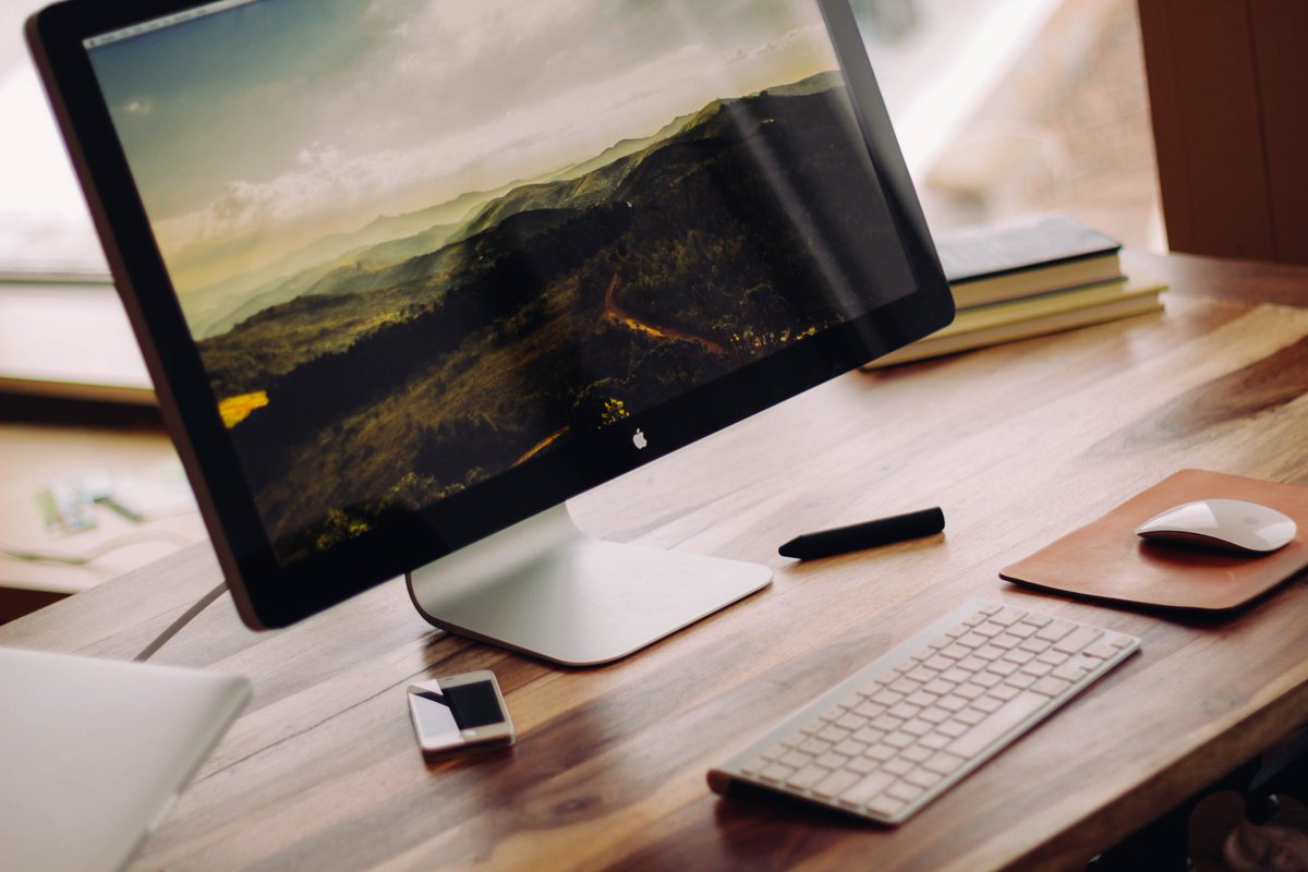 MELCopywriting's tweet photo. A freelance #copywriter working with a local company will find this good news. https://t.co/66ybDgvO7h https://t.co/nUVe2ijjLc