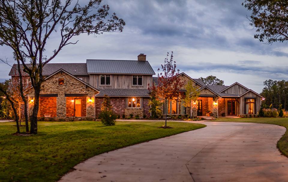 Gilcrafthomes's tweet photo. Are you looking to remodel, build or buy a Craftsman home? Come tour the Gilcraft Model Home tomorrow from 10am-6pm! #custom #weloveremodels https://t.co/BHNkRVxpBi