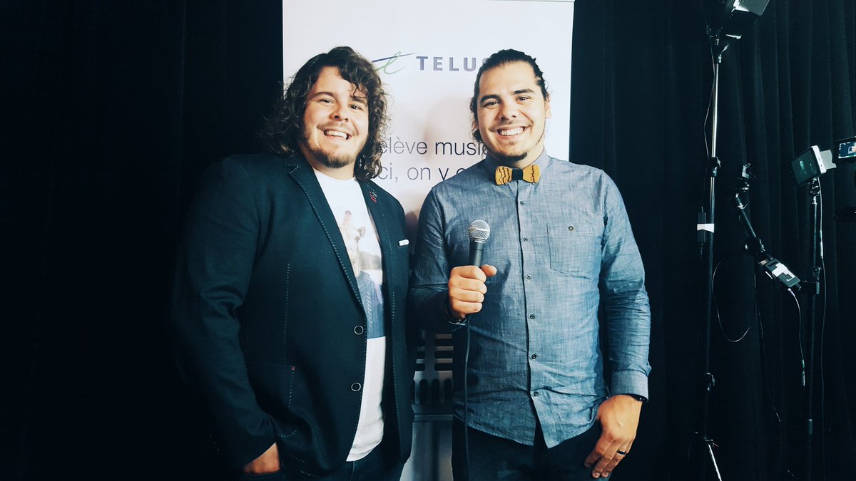 TELUSfr's tweet photo. Le gagnant du concours 'Votez pour votre artiste de la relève préféré' et récipiendaire de la bourse TELUS est @2Freres! Félicitations! 😊 https://t.co/zjl0YQpo4l