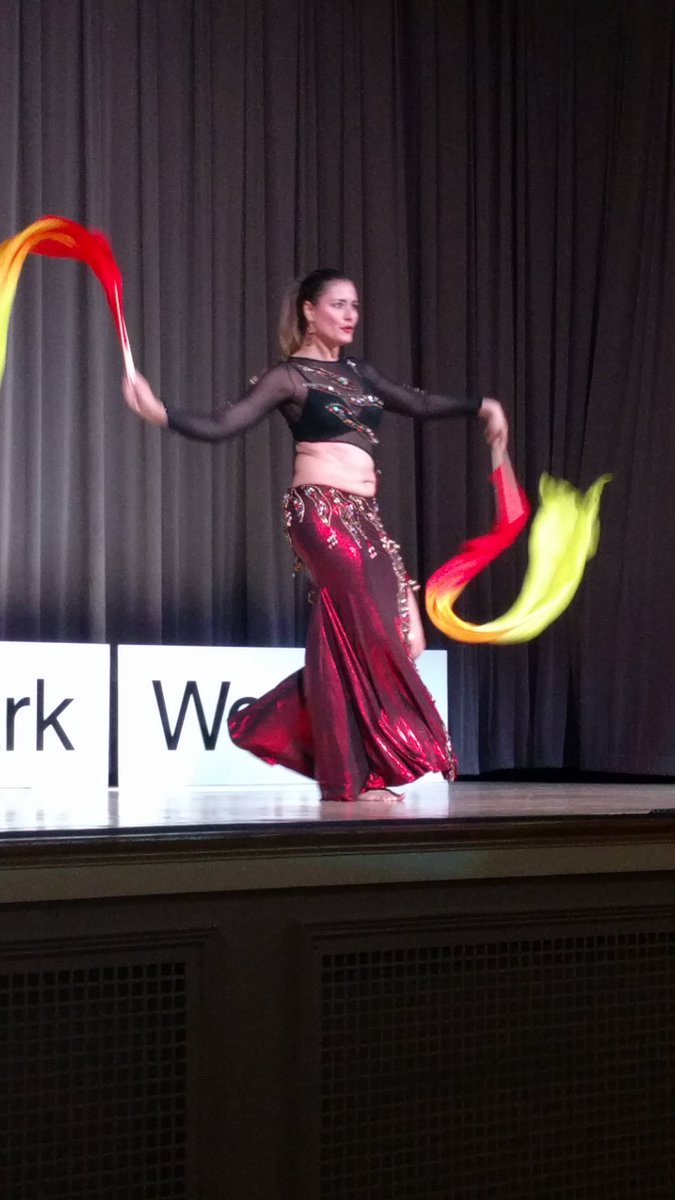 TEDxOakParkWom's tweet photo. Amazing performance before the second half!  Thank you, Diana Sanabria! Powerful. https://t.co/o5cNWVnRgx