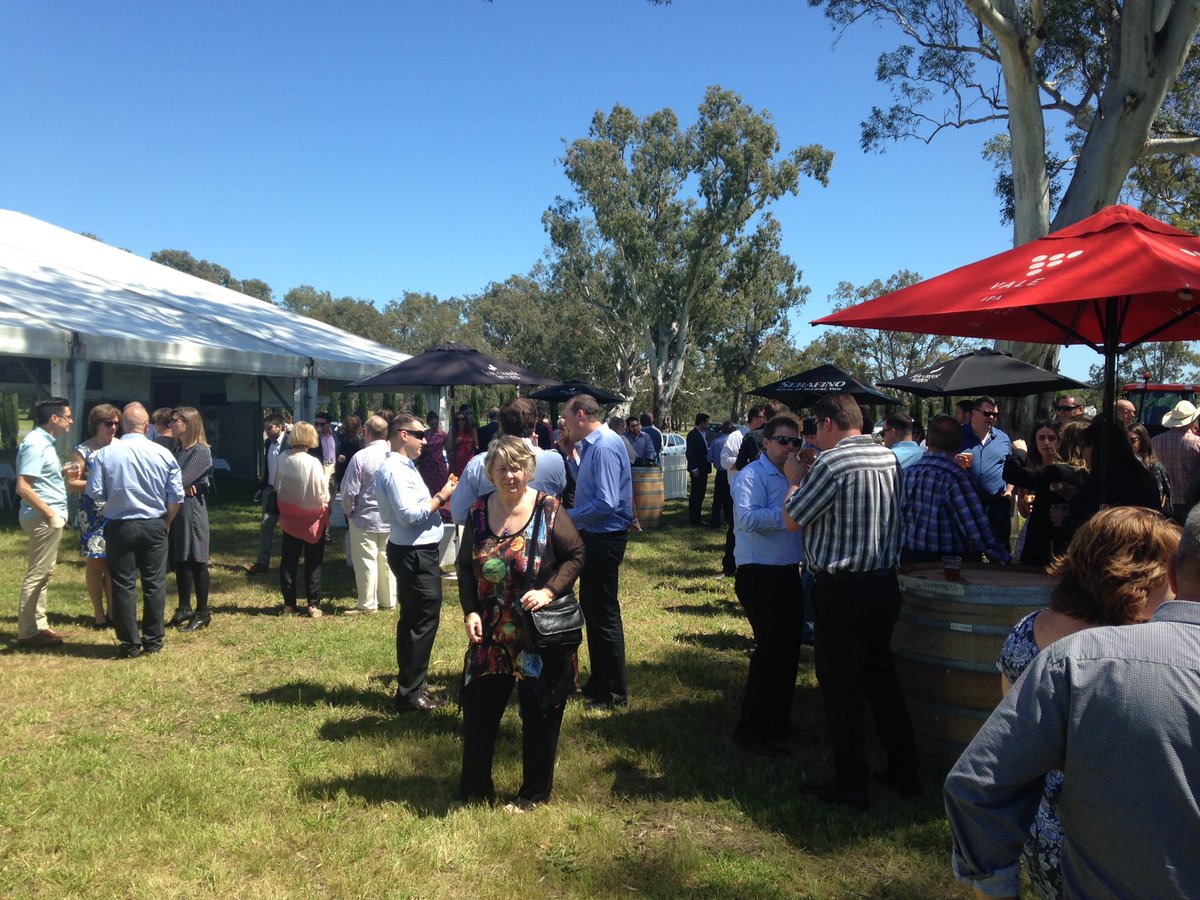 holmesdavid6's tweet photo. ANZ proud to be supporting the McLaren Vale wine show - not a bad day for it! @mclaren_vale #bushinglunch @ANZ_AU https://t.co/xBcblgUZfL