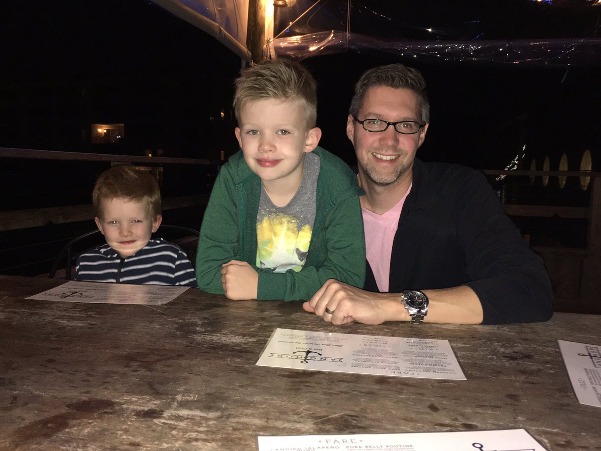 heatherhaveman's tweet photo. Love local food and open air dining ❤️ https://t.co/5u4V4QEF5y