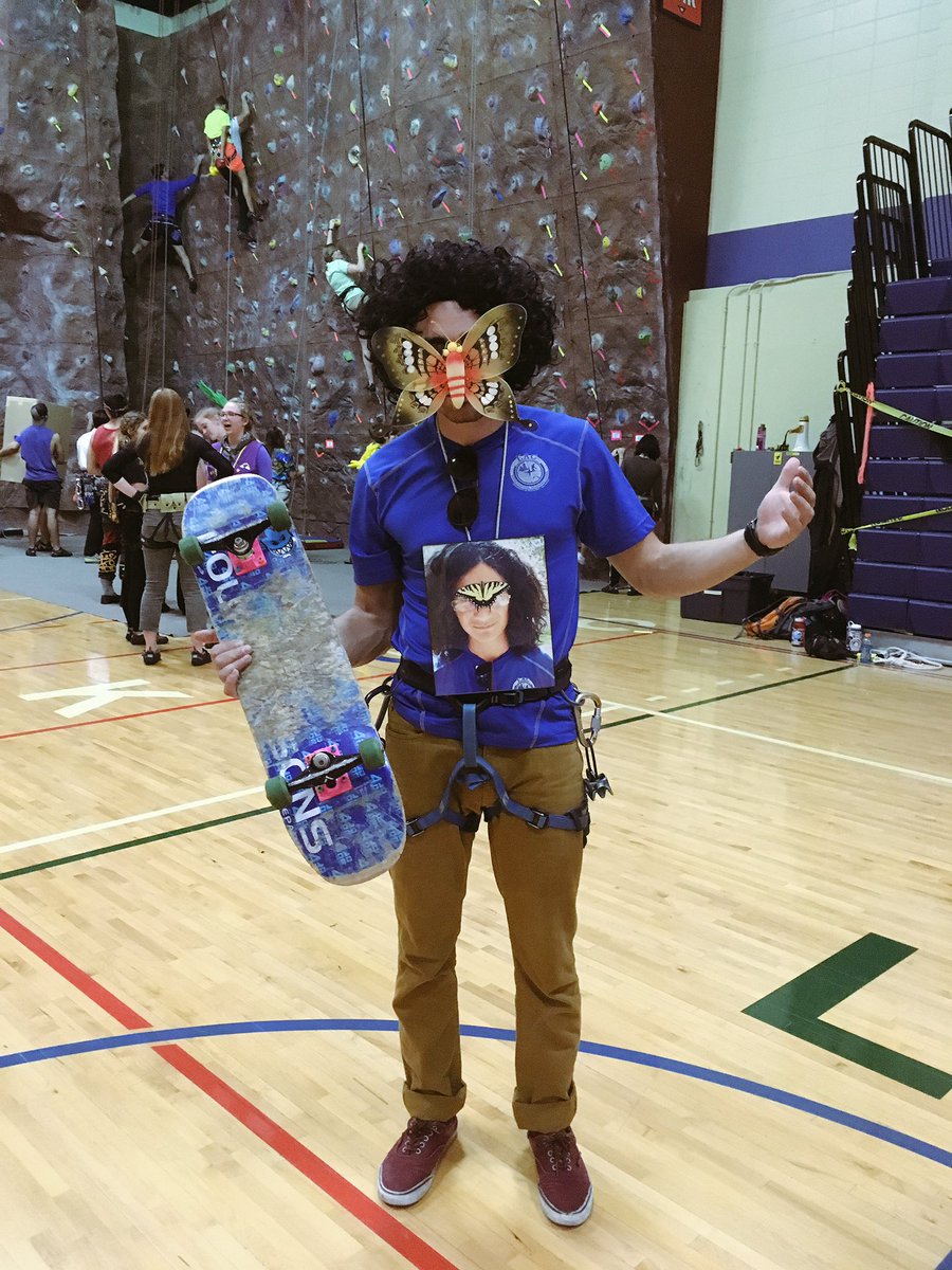 olfeltsh's tweet photo. Not sure who he is. #CostumeClimb https://t.co/Lxyai99YHr