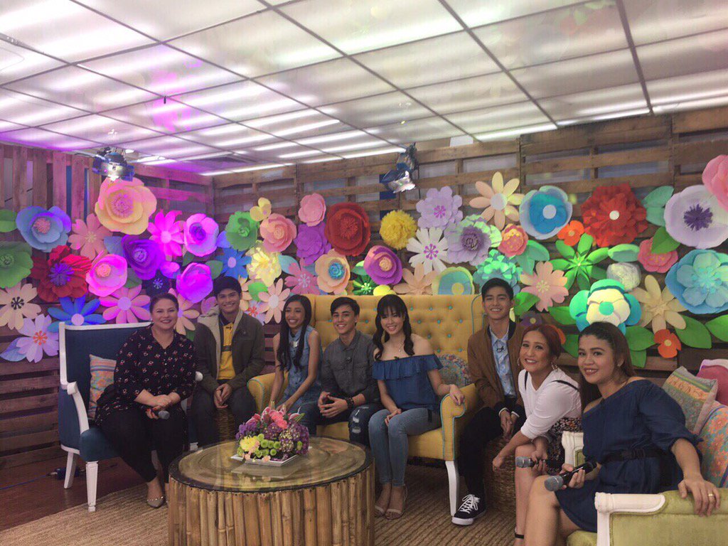 _MagandangBuhay's tweet photo. Guys naenjoy nyo ba ang guesting ng PBB teen housemates? Thank you sa pakikinuod with us!! 😘 #MBLuckyTeens https://t.co/Wiko9t4RH3
