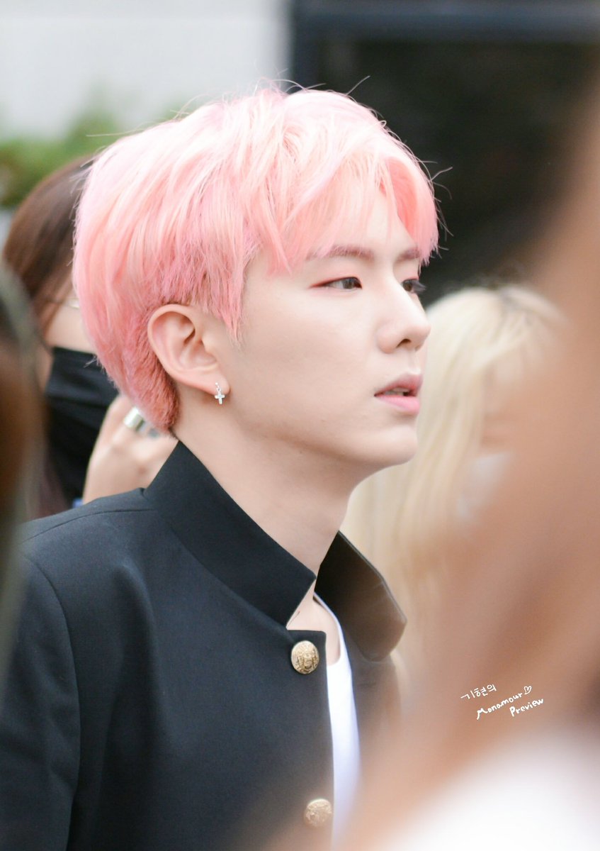 오늘자 학원물 느낌 나는 몬스타엑스 교복 착장 | 인스티즈