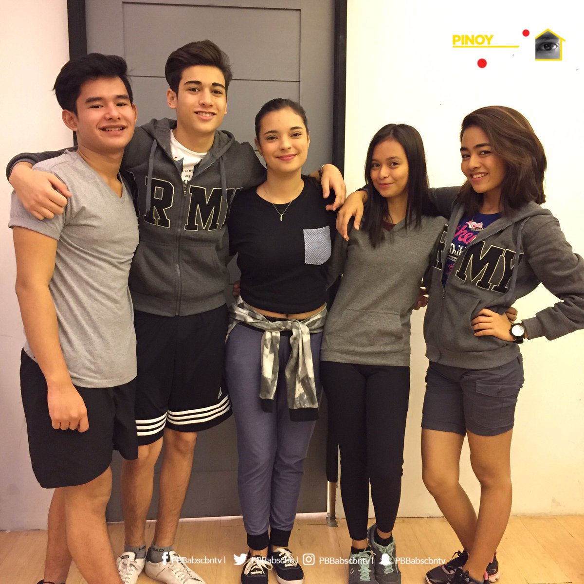 PBBabscbn's tweet photo. THEY ARE ZOMBA READY! Punta na kayo here sa PBB Court to register! https://t.co/AiL2gcVZLO