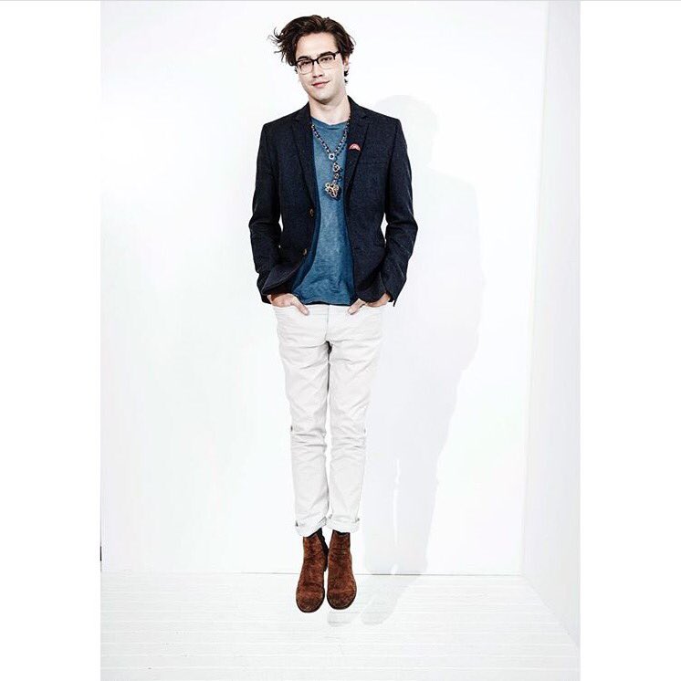 ryanmcccartan's tweet photo. Catch me I'm falling https://t.co/roN7nhqGeG
