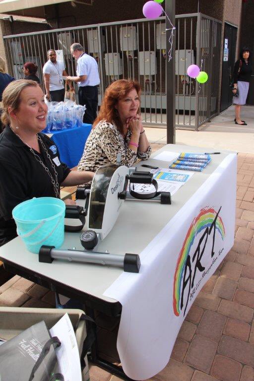 Laura_Raymond's tweet photo. #ART was happy to support #healthyliving today during 1st Annual Employee Health Fair. #workoutwhileyouwork #deskcycle @AHCCCSgov https://t.co/ghcRlGfL5L