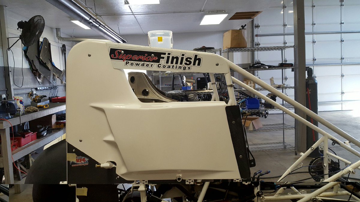 Meents05's tweet photo. The #SMR4M got some new body work this week thanks to the guys at #KBRPerformance so that JJ will have a great looking ride 4 @cbnationals https://t.co/LwhkhymQ63
