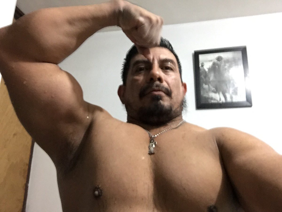 alberto_bears's tweet photo. ASÍ ES https://t.co/FpYyIiiddf