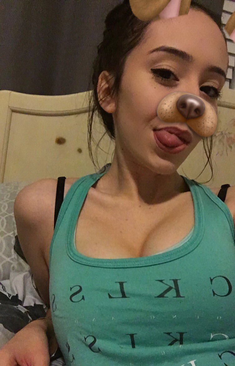 catlyncrespo's tweet photo. RT IF I CAN BE YOUR PUPPY... ¿🙈💖 https://t.co/nOkq92Tvqi