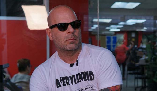 EldiarioHND's tweet photo. #Farandula El doble de Bruce Willis está en #Honduras y Noel Gugliemi de Rápido y Furioso viene mañana → https://t.co/LRnJwWGmgX #FMS2016 https://t.co/ejTbxlINqu