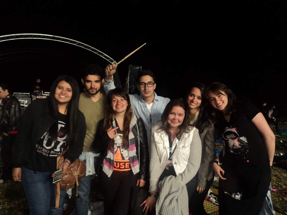 KatyChC's tweet photo. Lo más bonito de #MuseEnColombia fue haber compartido la experiencia con ustedes! @Itsdianasanchez @THEMUSEGEEK @neutralangeluz 👌👌🎵🎤 https://t.co/lMeHad6xJE