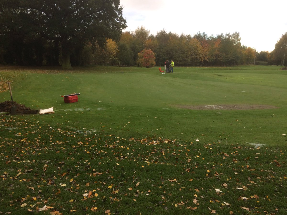 GolfPick's tweet image. 9th green today!...keep up the great work guys! #JustKeepDigging