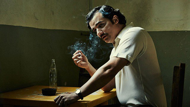 Revival_Machine's tweet photo. Tenéis ya vuestra #RevivaloftheMachine nº8? Empieza el puente y deberíais tener una buena lectura ^^ #PabloEscobar #Narcos #RevivaloPlomo https://t.co/6ibhjzH71e