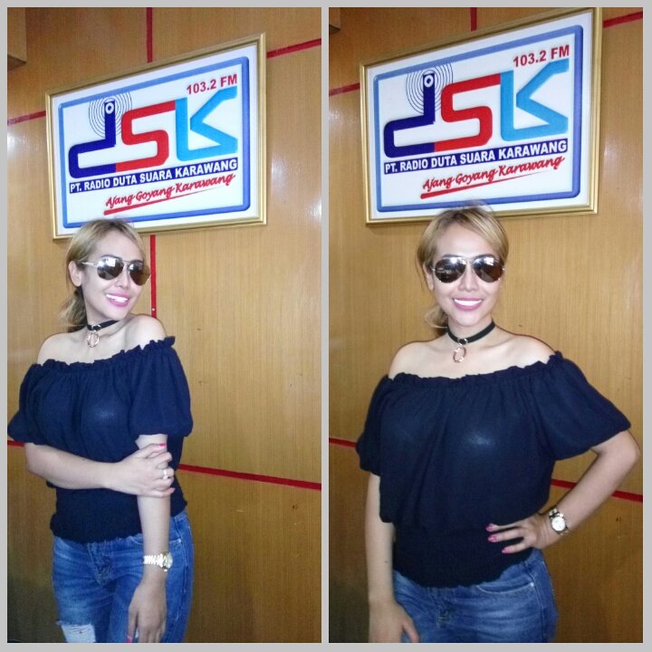 dskfmkarawang's tweet photo. #HaturNuhun Teh @ratumeta89 #MemoryTahuBulat @CBM_Entertain Sudah Hadir di Graha Siar DSK, Sukses Selalu https://t.co/J7XOCNJucK