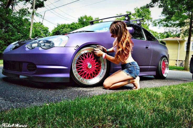 Custom____Cars's tweet image. Women that love cars &amp;gt;&amp;gt;&amp;gt;😏😍 #hellyeah