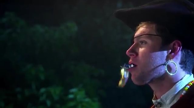 lasgrowns's tweet photo. Niall en el video de "Candy" para The Late Late Show (2) 😍 

#NiallOnCorden https://t.co/8gbt0xCRRU
