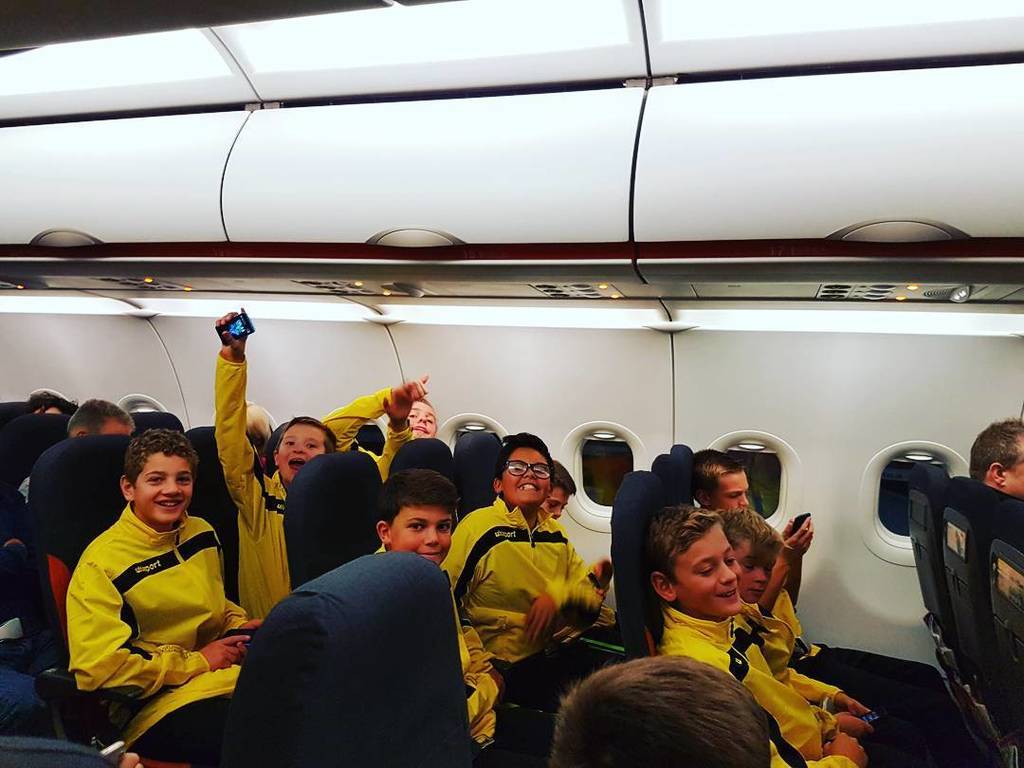 SWSCentres's tweet photo. On board.  We'll see you soon! Will let you know when we land #parentupdates #footballcupbarcelona #espana https://t.co/FsjT9rQJoz