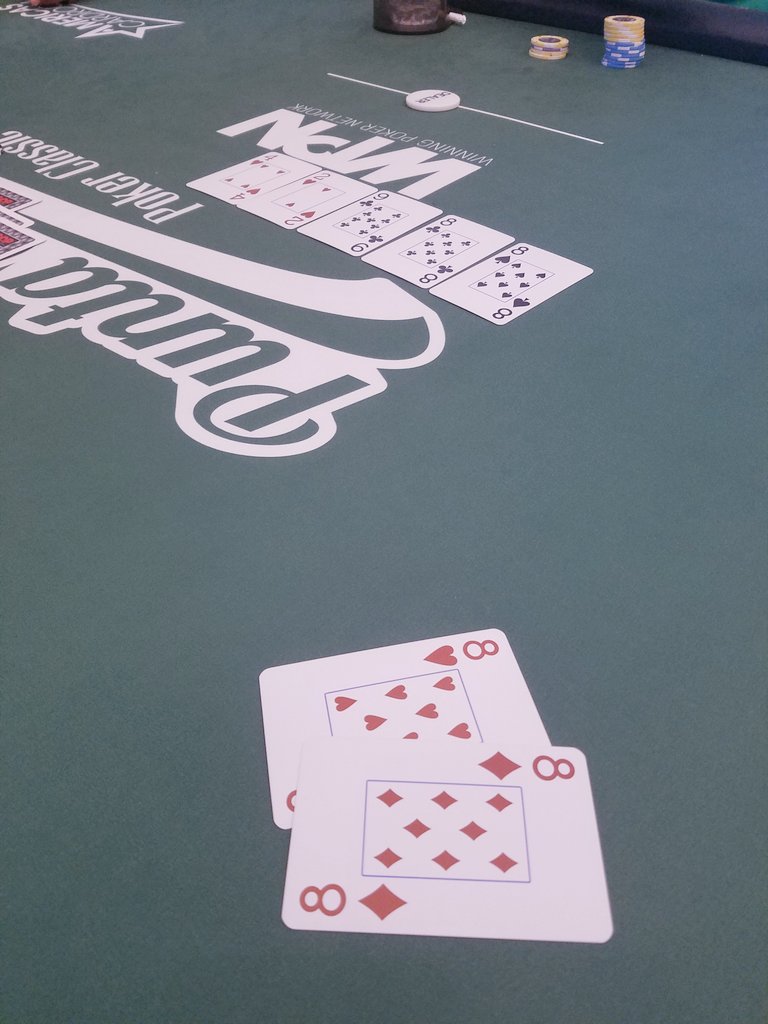 DougPolkVids's tweet photo. I got all in on the flop, but played the turn and river quite well imo #PCPC16 https://t.co/D2g8HpZKBT